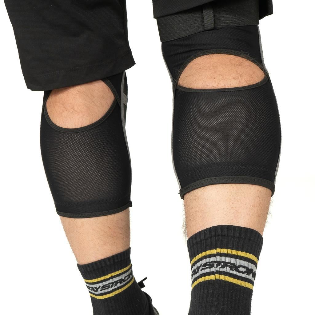 Stay Strong Conflict Knee Guard