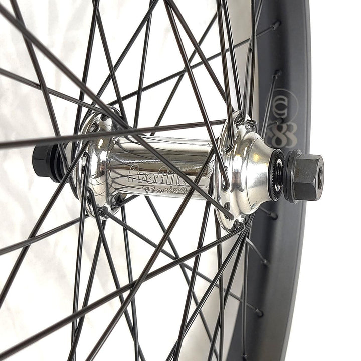 Profile Elite / Cinema 888 ruota anteriore personalizzata - lucidata/Nero