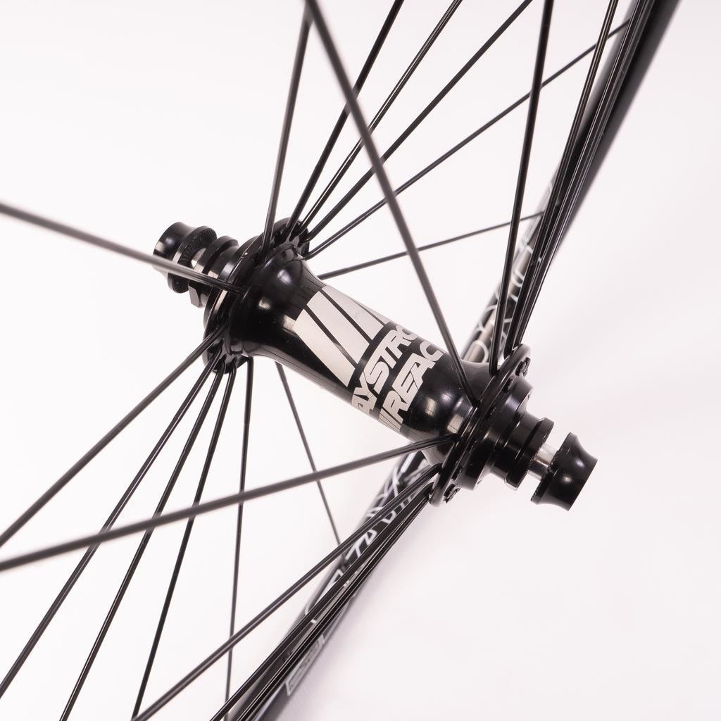 Stay Strong Reactiv 2 20 "Race Wheelset - Noir/ 1-1/8"