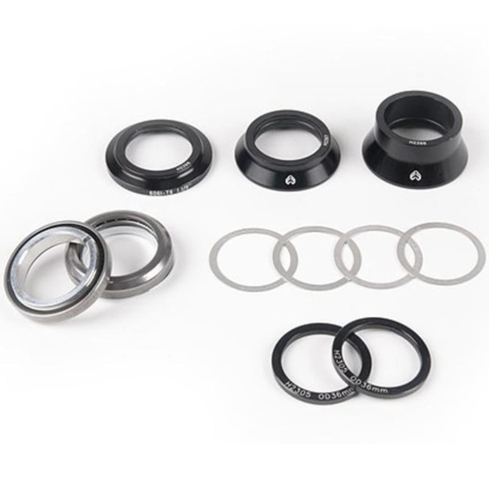 Eclat Cargo Integrated Headset