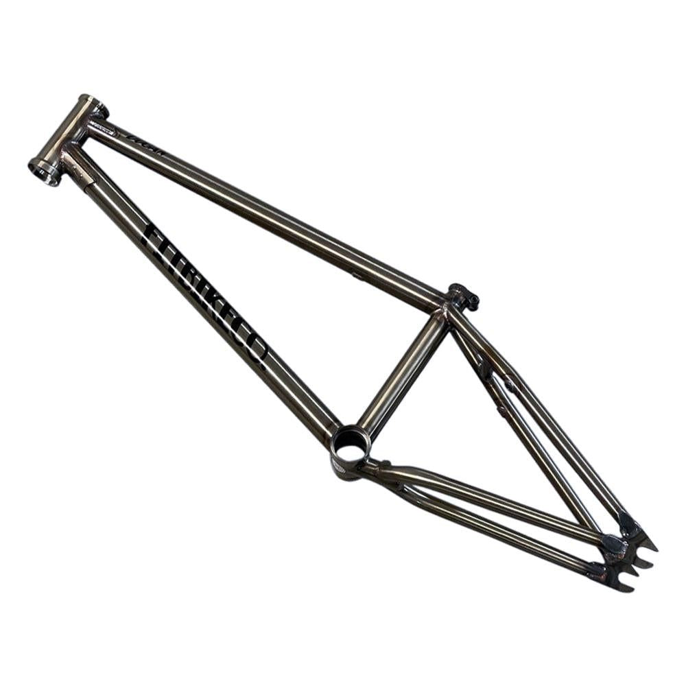 Fit Tom Dugan Signature Frame