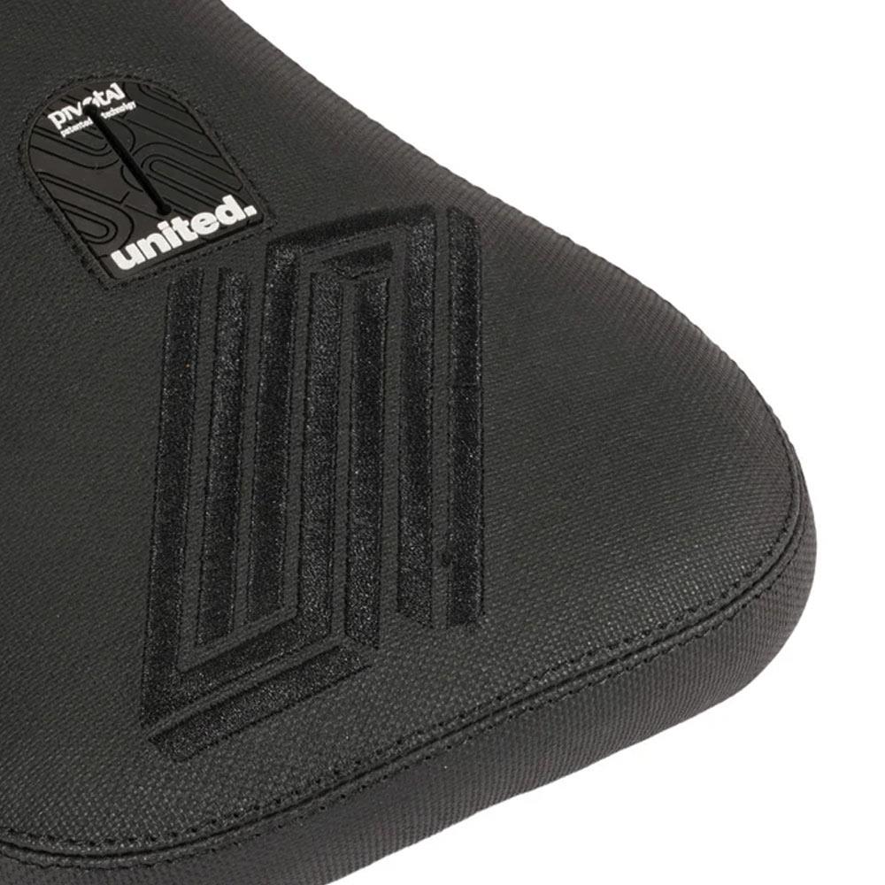 United Reborn Fat Pivotal Seat - Black