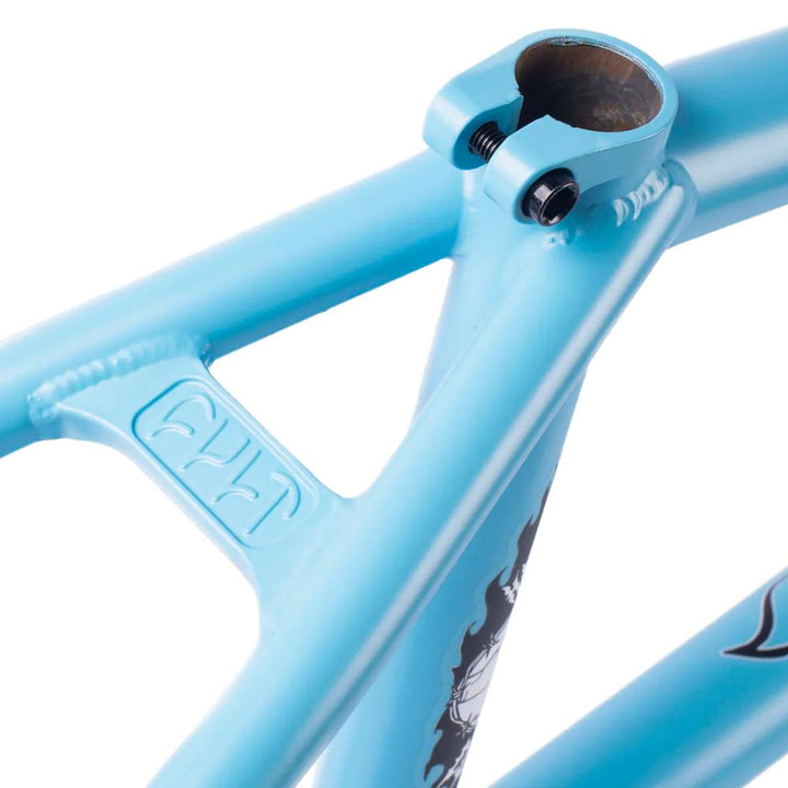 Cult Cornice ic shorty