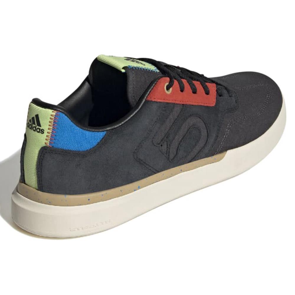 Adidas cinco diez piso detectado Zapatillas - Centro Negro/Carbono/Wonder White