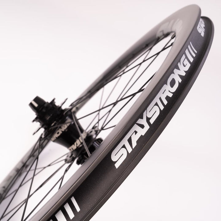 Stay Strong Carbone Reactiv 2 20 " Frein Race Wheelset - Carbone/ 1-1/8"