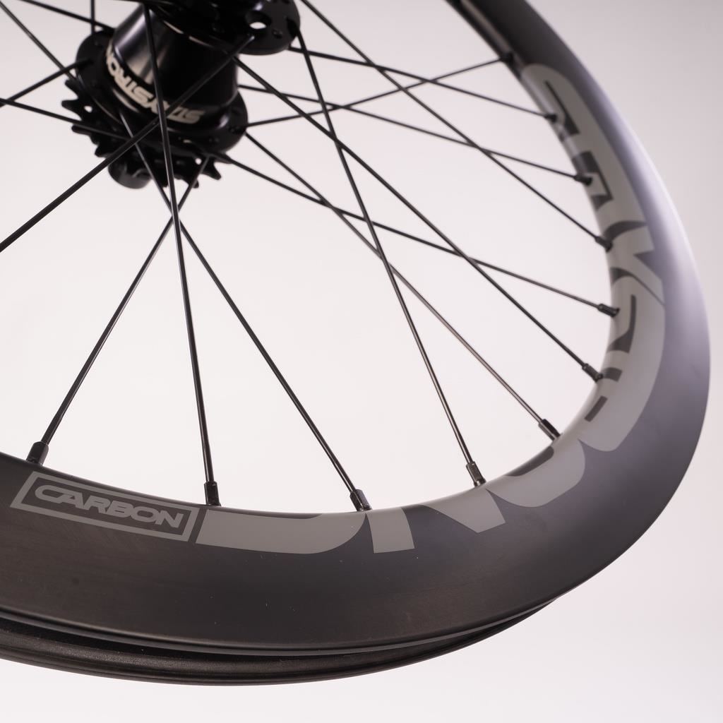 Stay Strong Carbone Reactiv 2 20 " Frein Race Wheelset - Carbone/ 1-1/8"