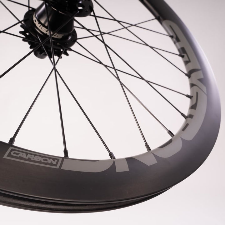 Stay Strong Carbone Reactiv 2 20 " Frein Race Wheelset - Carbone/ 1-1/8"