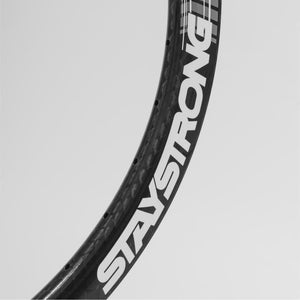 Stay Strong V3 Pro 1.75" Carbono Borde de la carrera frontal