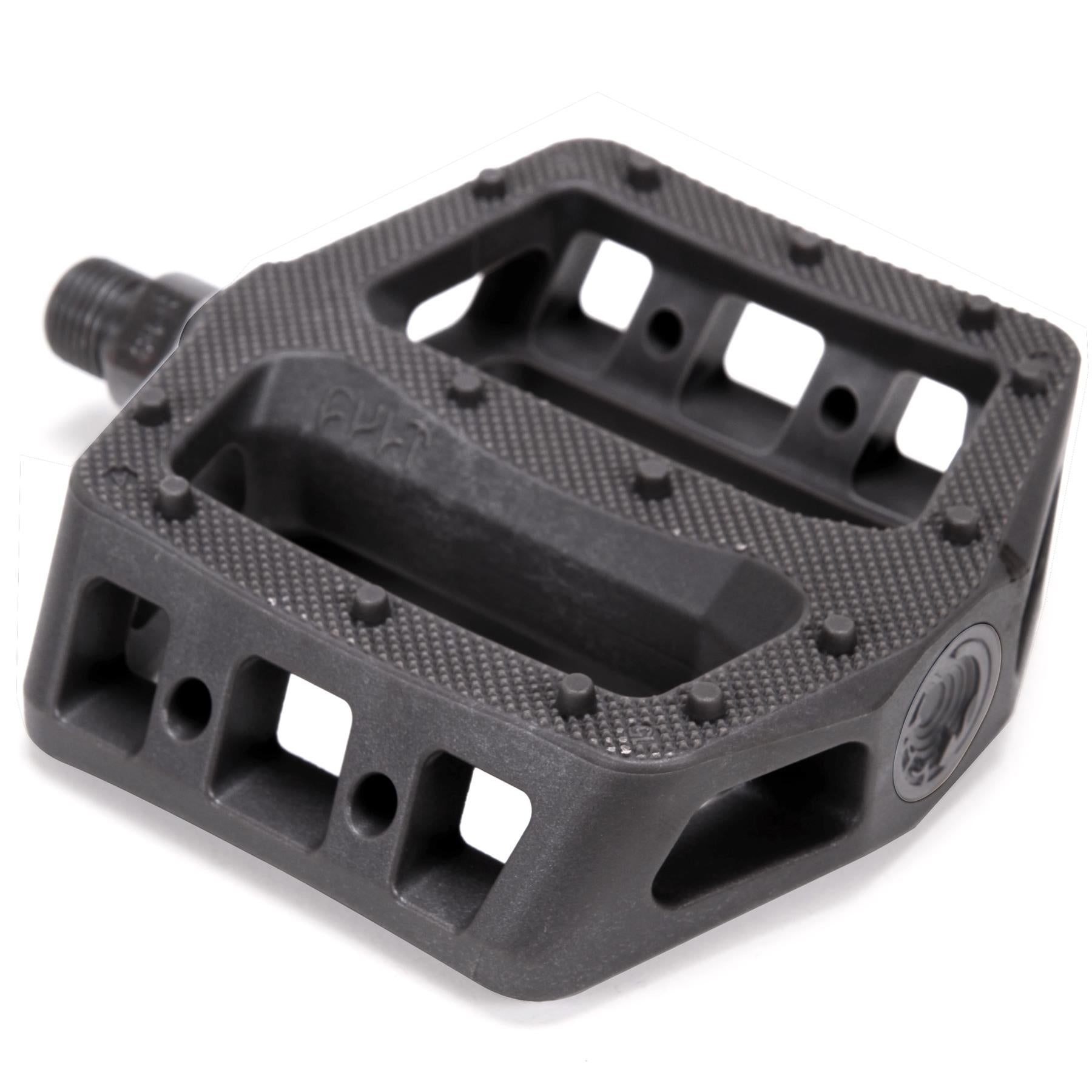 Plastic bmx store pedals