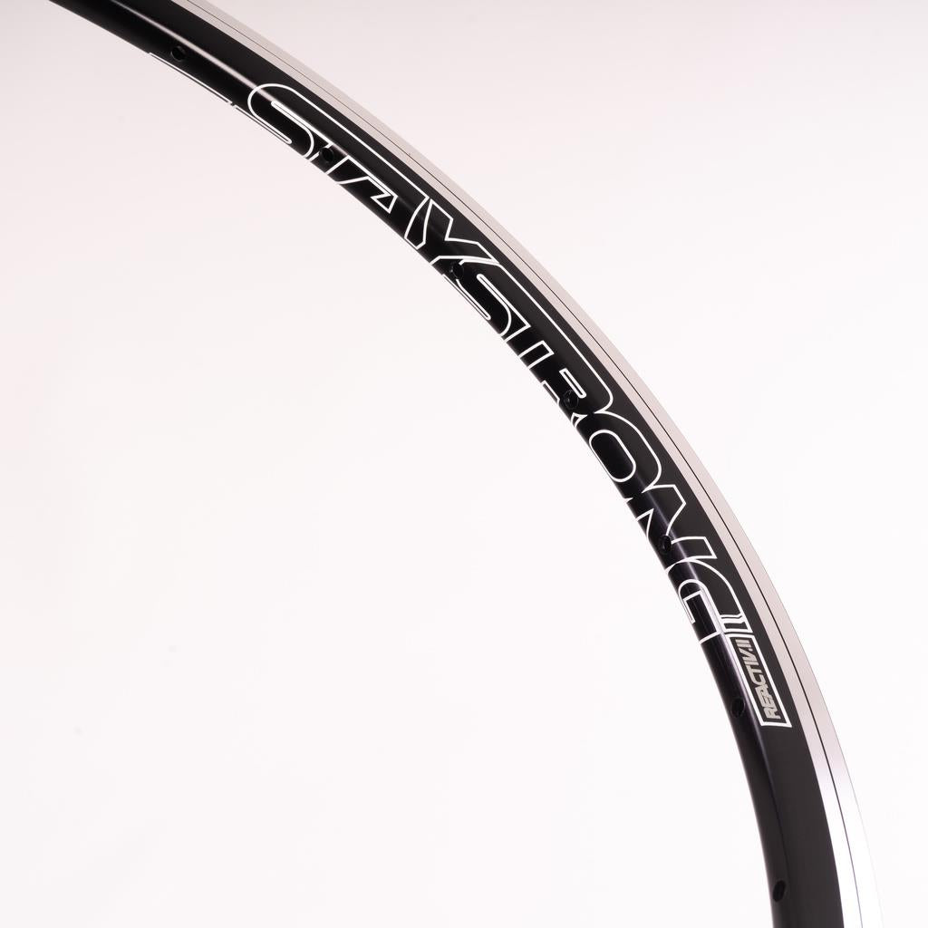 Stay Strong Reactiv 2 20 ", 28H Race Rim (1-1 / 8") - arrière / Noir