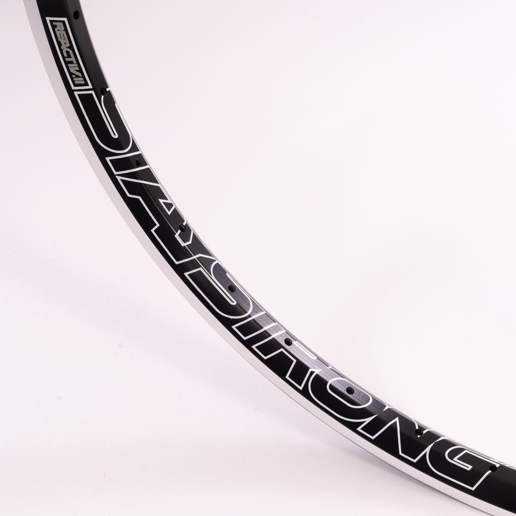 Stay Strong Reactiv 2 24 ", 36H Race Rim (1,75") - arrière / Noir