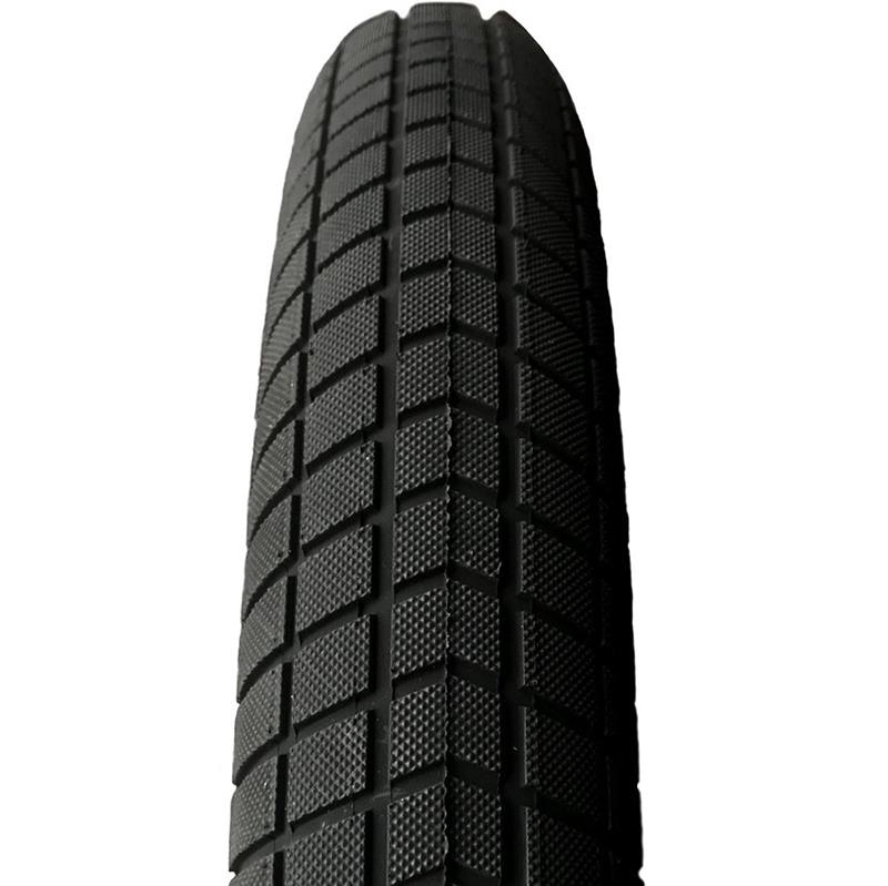 Primo Neumático V-Monster HD